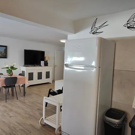 Appartement Appt 3 Ch 2 Sdb à 150m D'une De Sable Fin Hyper équipé&wifi Lave Linge&vaisselle *