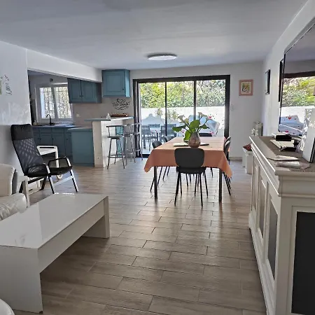 Appt 3 Ch 2 Sdb à 150m D'une De Sable Fin Hyper équipé&wifi Lave Linge&vaisselle